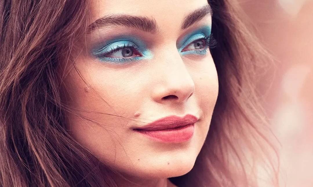 Cómo quitar la electricidad del pelo | L’Oréal Paris